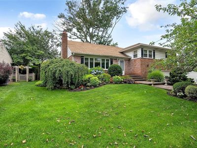 1908 Plymouth Drive, Westbury, NY, 11590