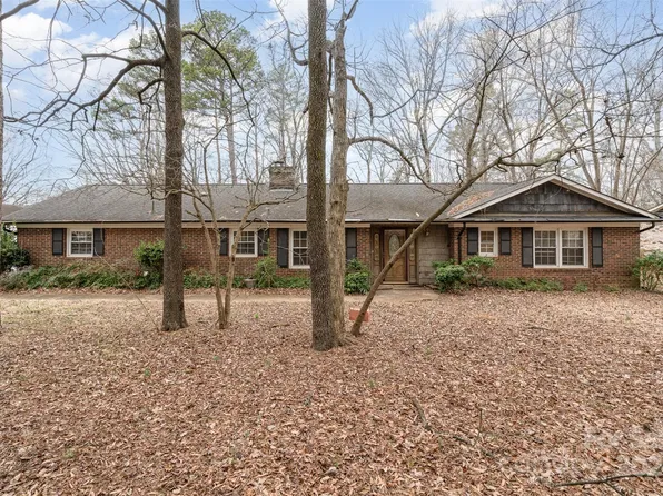 1229 Leolillie Ln, Charlotte, NC 28216