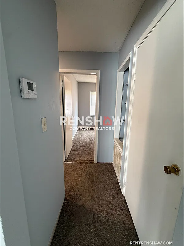 2 bed, 1.0 bath, $825 — Photo 4