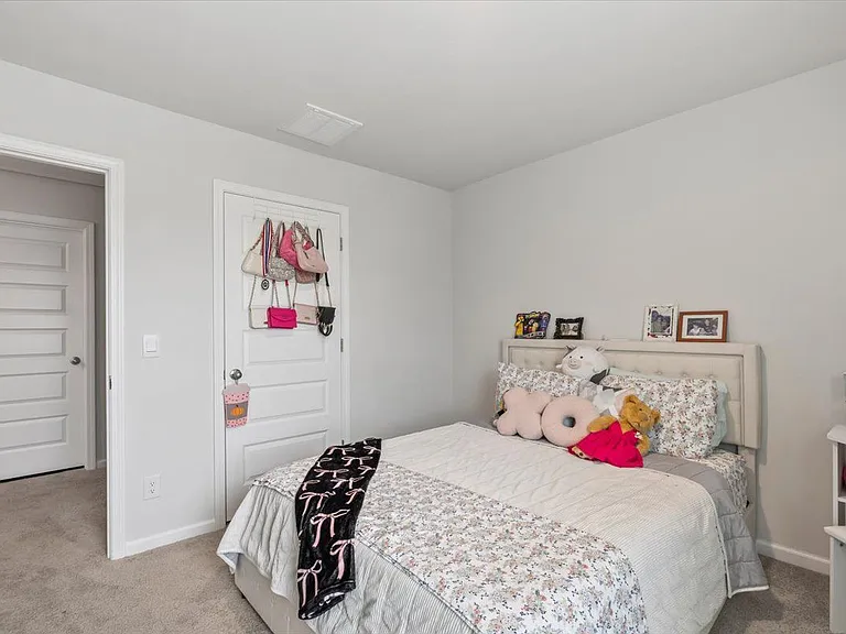 214 Ellie Way — Photo 26