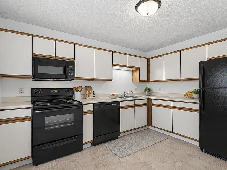 Valley View Estates — Photo 4