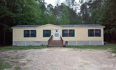 23077 Rollins St Photo 1