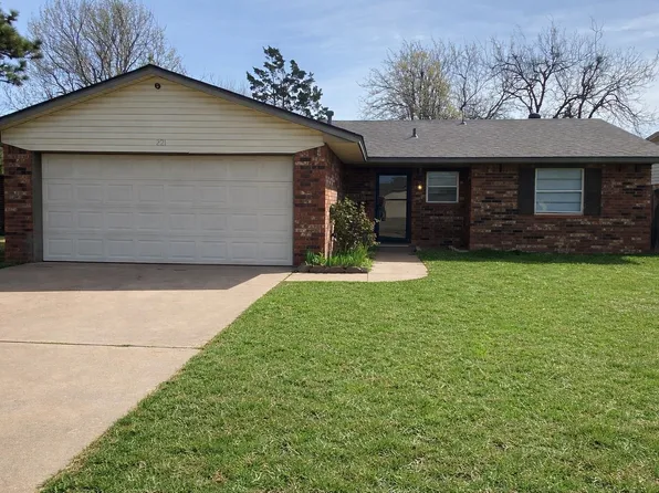 221 S Rimrock Rd, Enid, OK 73703