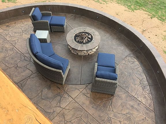 900 SQ FT Lower Patio