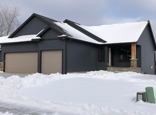 3911 Sunnydale Ln SE, Rochester, MN 55904