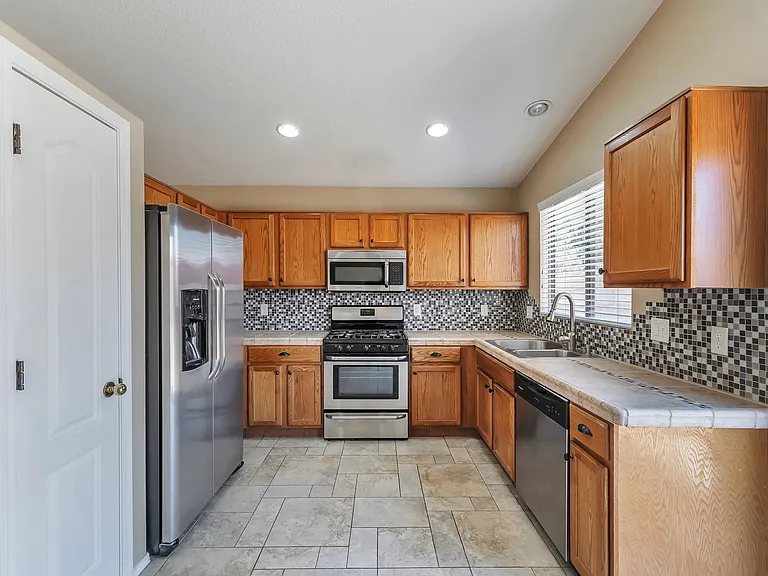 2645 W Cezanne Cir — Photo 3