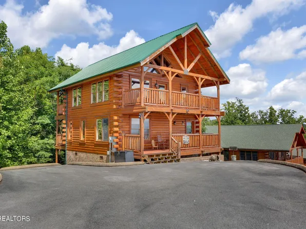 2729 Mountain Preserve Dr, Sevierville, TN 37862