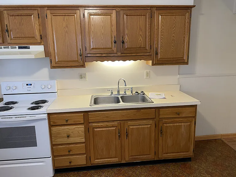 1049 Walnut St #1049 — Photo 4