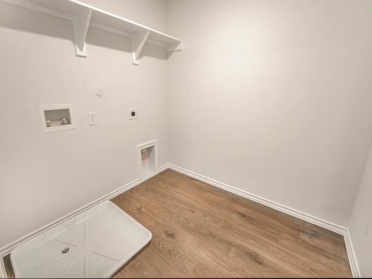 2089 Peppermint Ln — Photo 4
