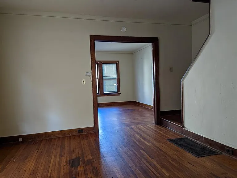 207-209 Austin Ln #207 — Photo 2