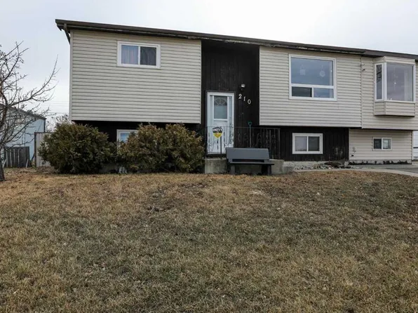 210 N Macewan St, Granum, AB T0L 1A0