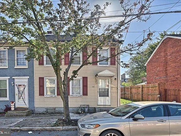 2nd image of 124 E North St Unit 2