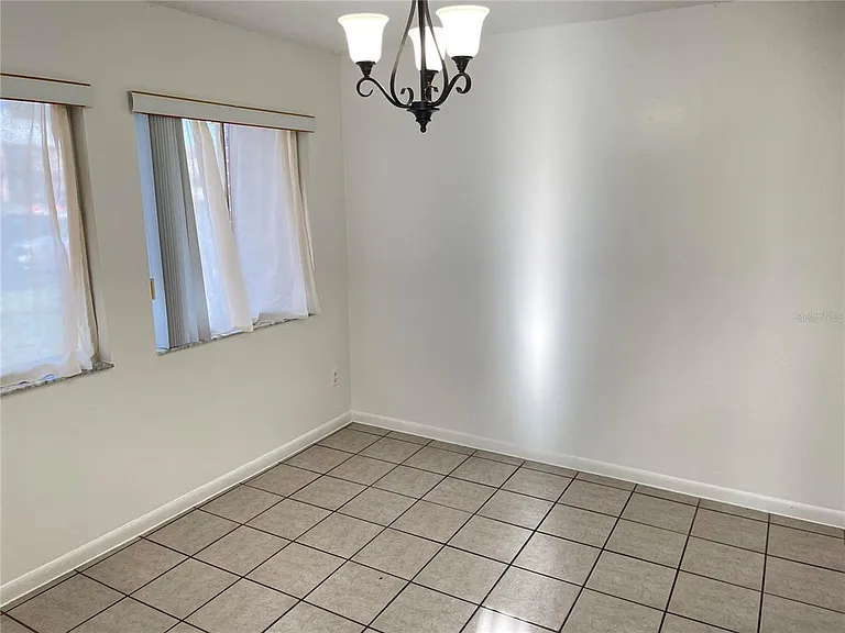 2352 Huntington Green Ct #7 — Photo 6