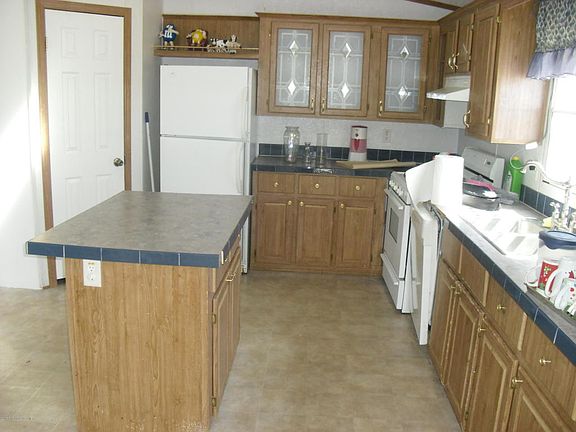 5th image of 4820 Bellflower Cir