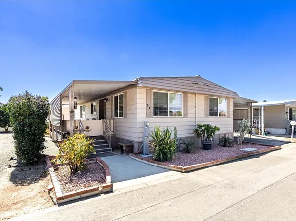 725 W Thornton Ave Space 14, Hemet, CA 92543