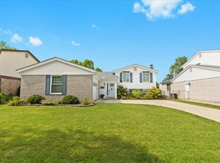 42502 Proctor Rd, Canton, MI 48188