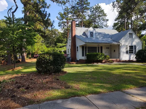 795 N May St, Southern Pines, NC 28387