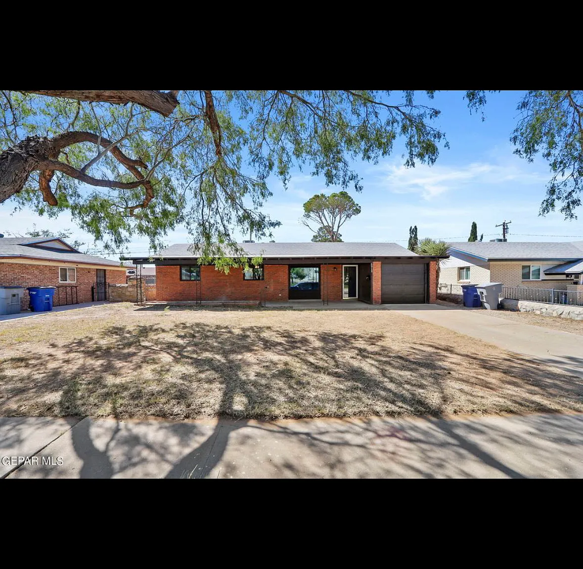 4 bed, 1372 sqft, $2,000 — Photo 1