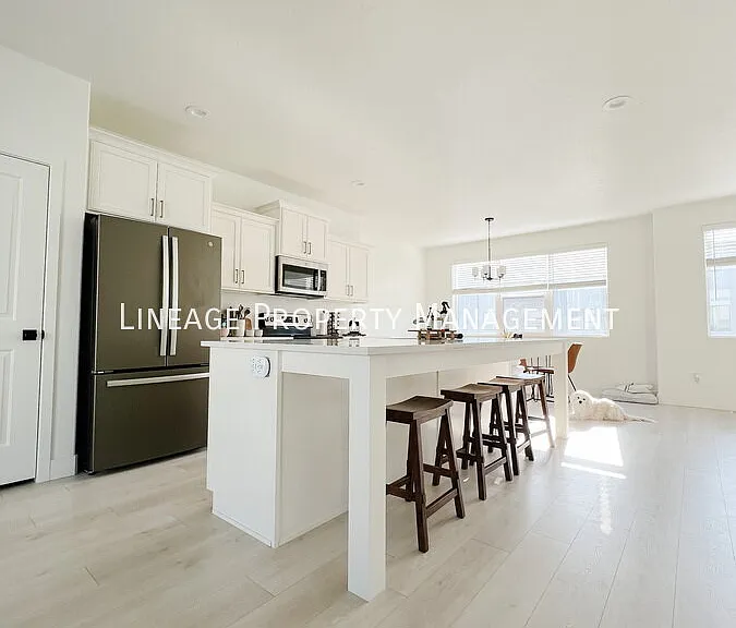 543 S 1040 W — Photo 1