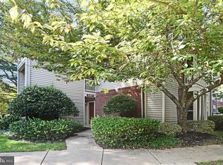 11707 Olde English Dr UNIT B, Reston, VA 20190