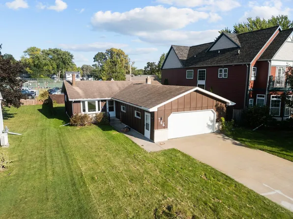 766 Elm St, Neenah, WI 54956