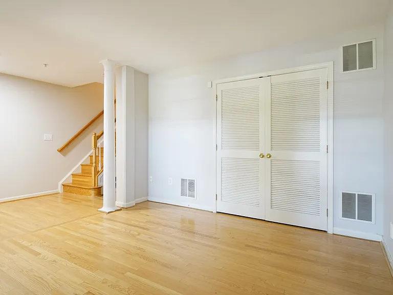 9423 Fields Rd — Photo 6