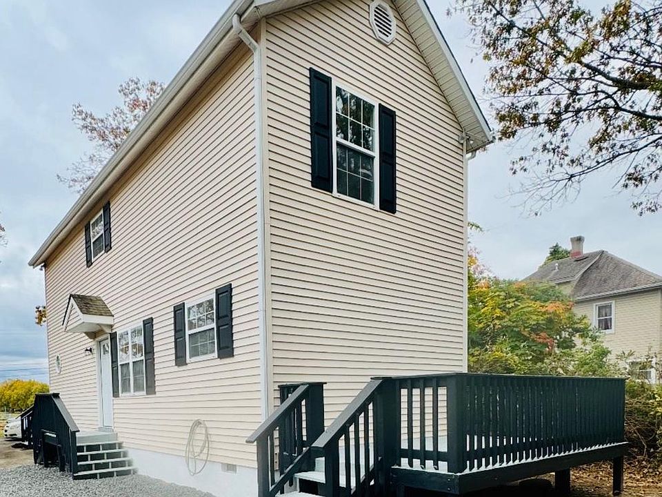 1st image of 687 Fairview Ave