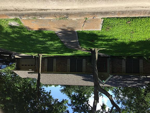 4th image of 3413 Woodcrest Dr