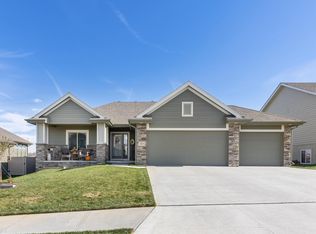 12213 Quail Dr, Bellevue, NE 68123