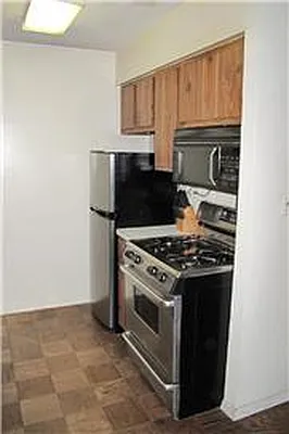 Sold by Rich Associates Real Estate LLC | media 2