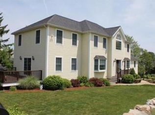 3 Broadway Ter, Rockport, MA 01966