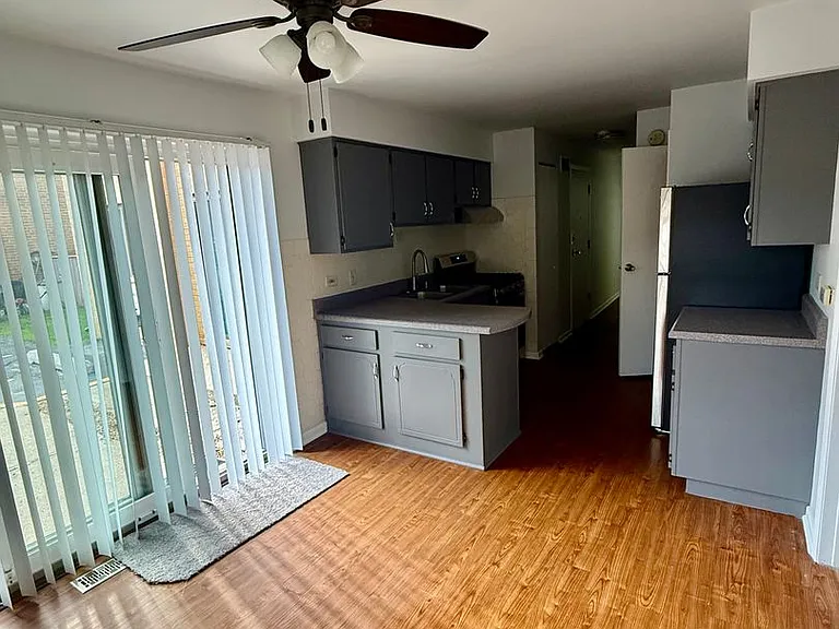 14723 Kilpatrick Ave — Photo 2