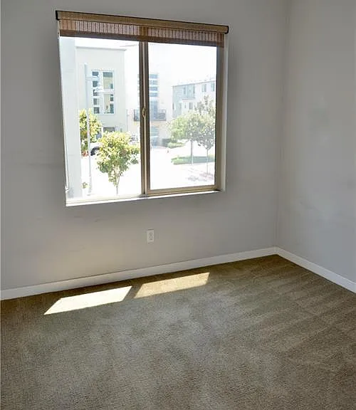 1500 W Artesia Sq #A — Photo 7