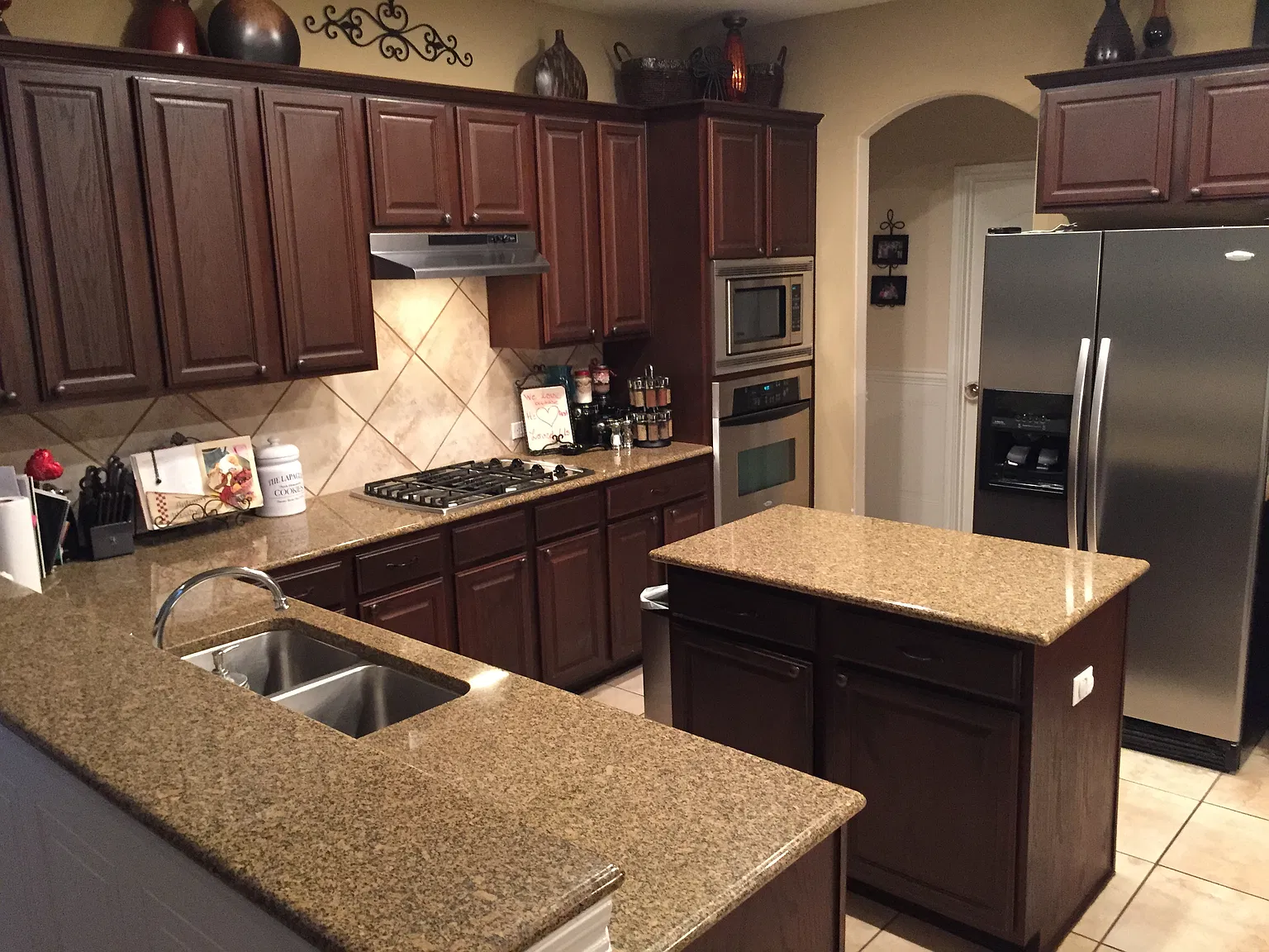4 bed, 2150 sqft, $3,200 — Photo 2