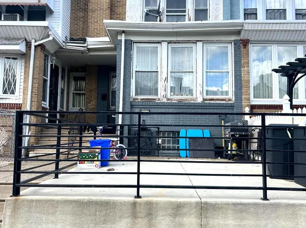 5146 Pennway St, Philadelphia, PA 19124