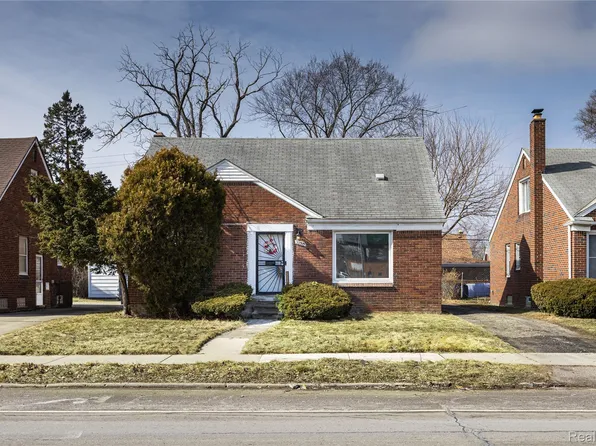 19315 Hubbell St, Detroit, MI 48235