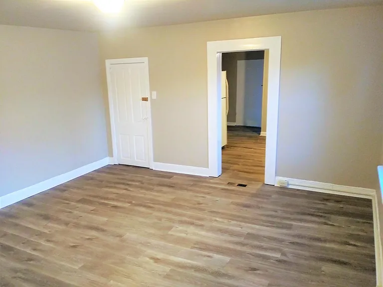 43 W Baltimore St #B — Photo 5