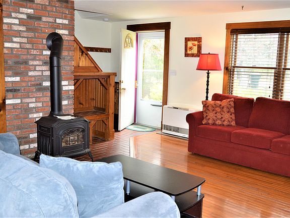 5th image of 26 Firehouse Ln