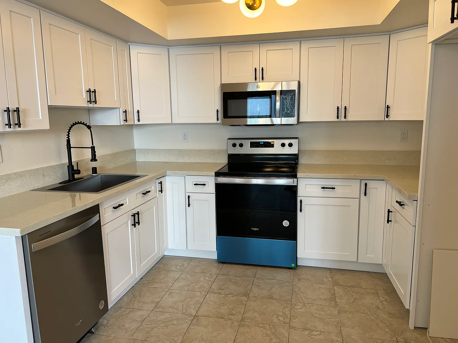 2 bed, $2,650 — Photo 2