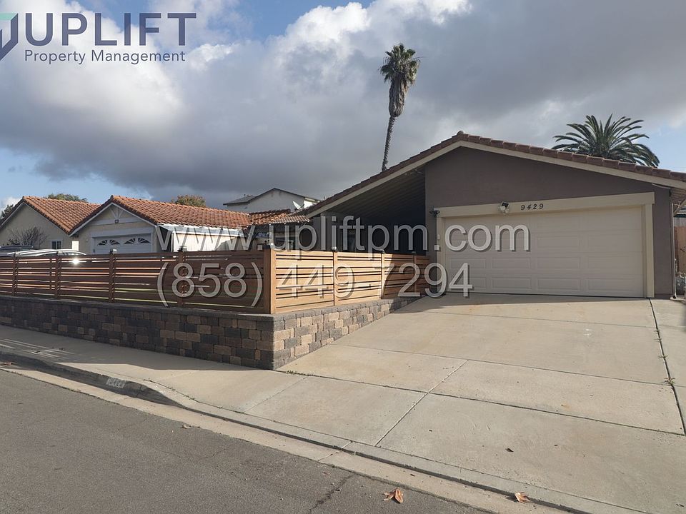 1st image of 9429 Calle Del Lago