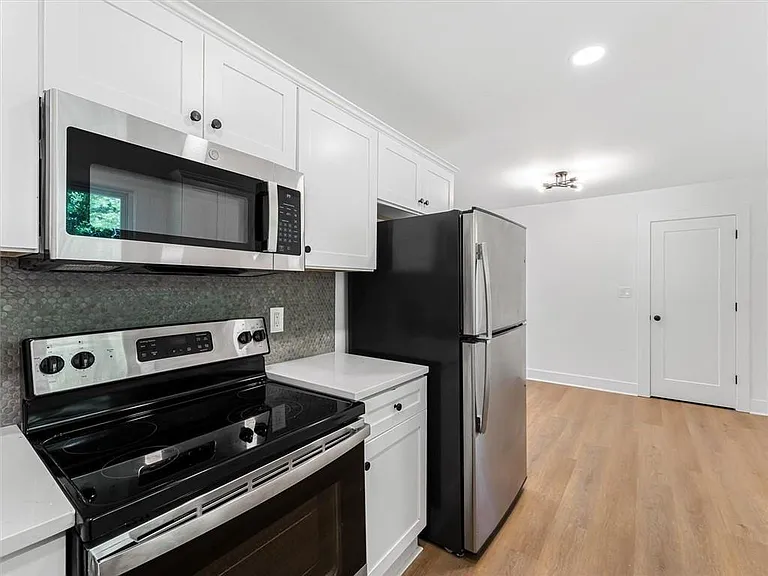 454 Oak Dr SE — Photo 12