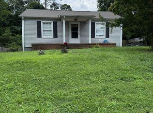 1238 Forest Park Dr, Kannapolis, NC 28083