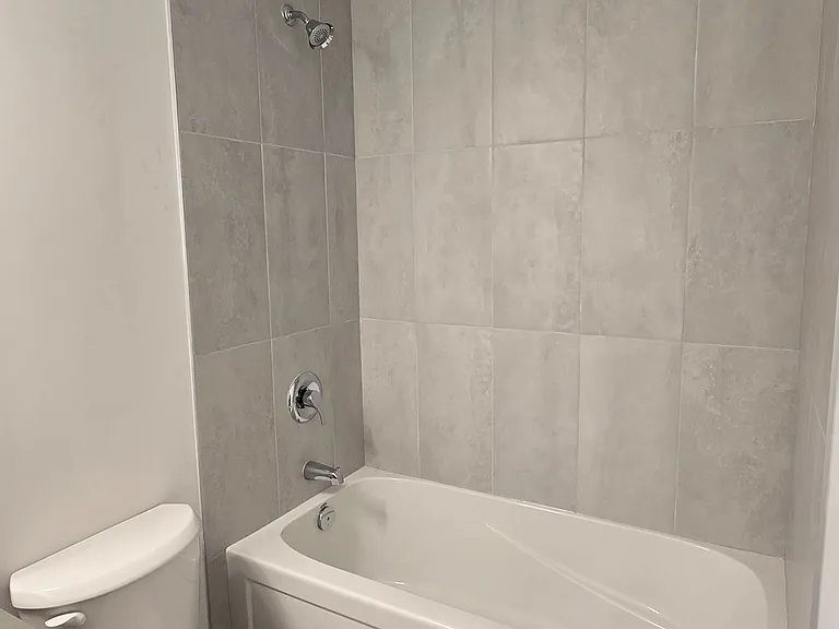 7439 Kingston Rd #110 — Photo 6