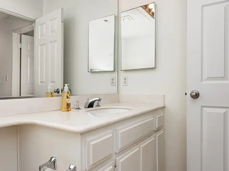 8182 Mainsail Dr #102 — Photo 2