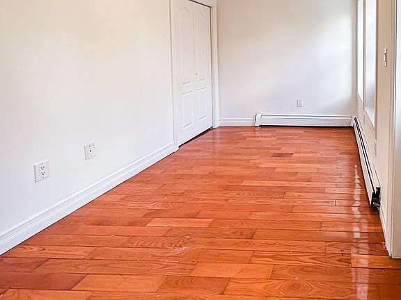 5th image of 130 E 107th St APT 3A