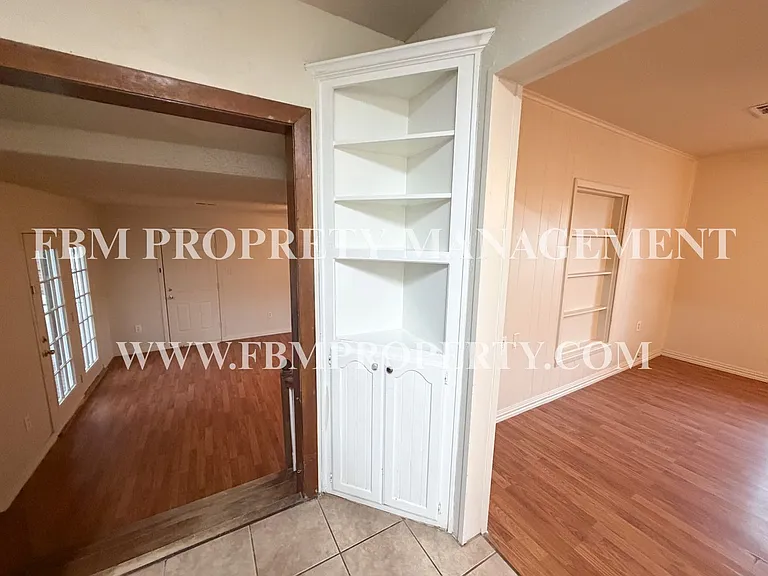 1526 E FM 813 — Photo 17