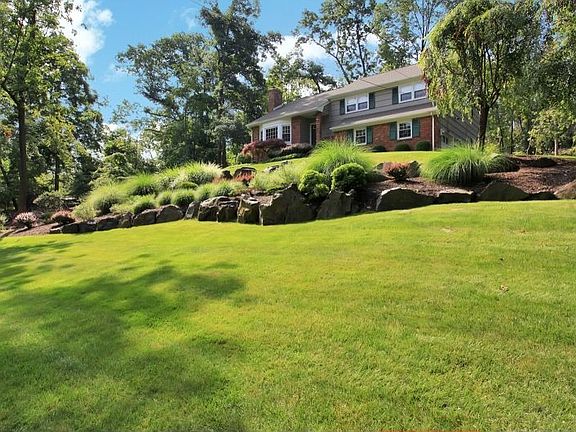 Stunning curb appeal