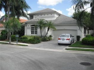 1435 Lacosta Dr W, Hollywood, FL 33027