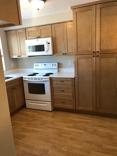 39990 Davis St Photo 1