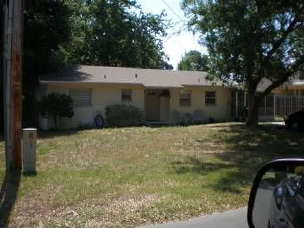 306 Louis St, Leesburg, FL 34748